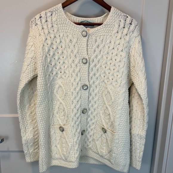 Vintage NWOT Aran Crafts Merino Wool Cable Knit Cardigan Cream Ivory Size Medium - Picture 1 of 7
